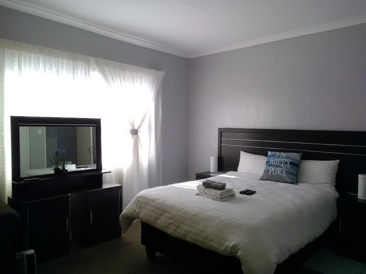 Noble Hearts Bed & Breakfast Maseru Exterior photo